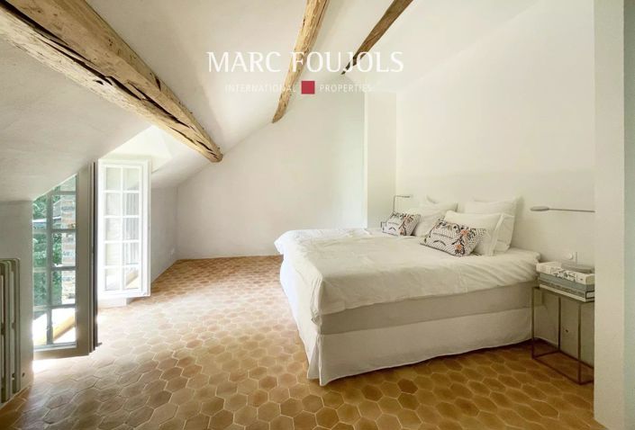 Image No.23-6 Bed House for sale