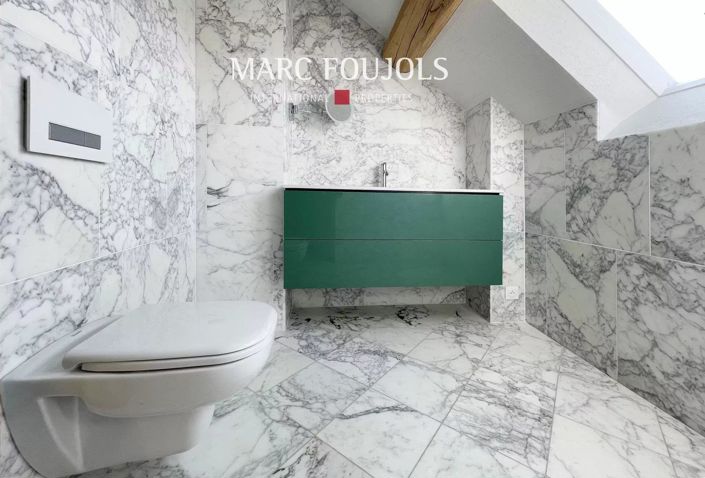 Image No.30-6 Bed House for sale