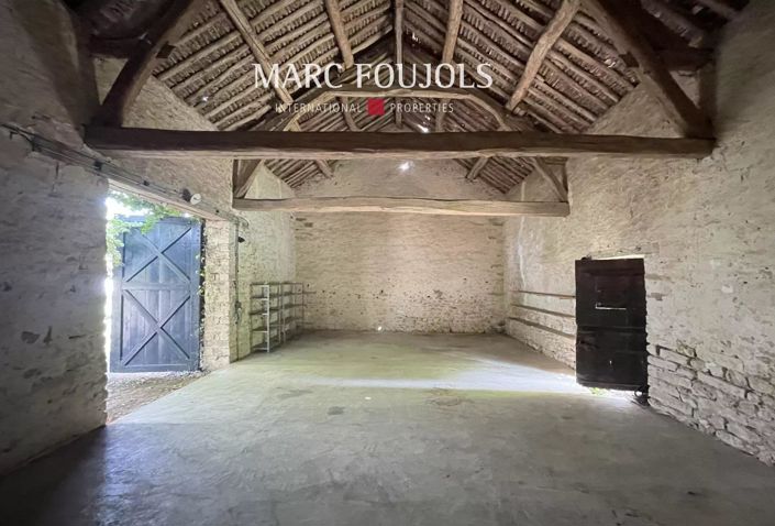 Image No.43-6 Bed House for sale