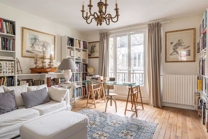 Image No.21-5 Bed House for sale