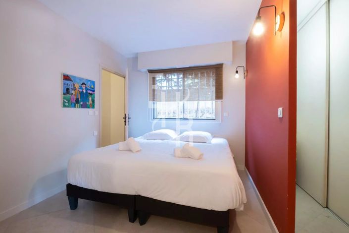 Image No.13-2 Bed Apartment for sale