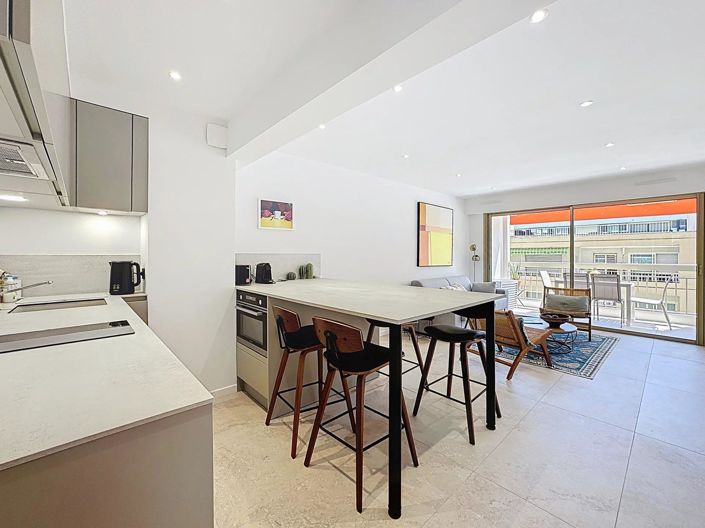 Image No.4-Appartement de 2 chambres à vendre à Cannes