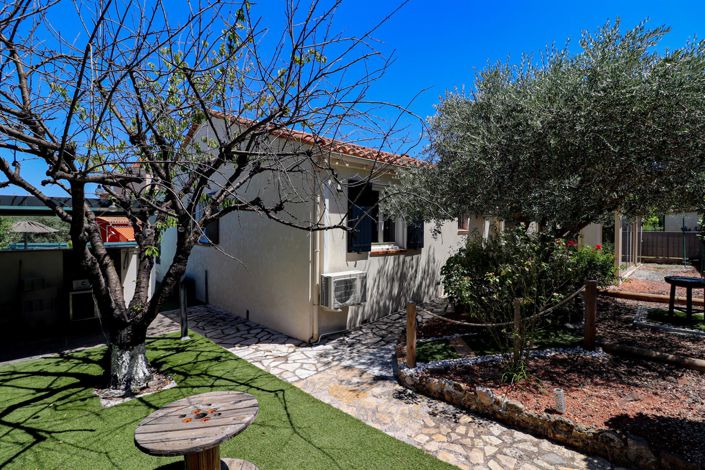 Image No.4-2 Bed House for sale