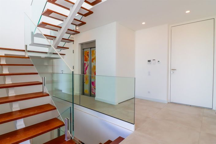 Image No.17-4 Bed House for sale