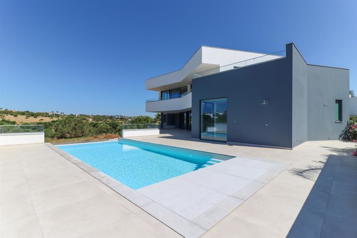 Image No.43-4 Bed House for sale