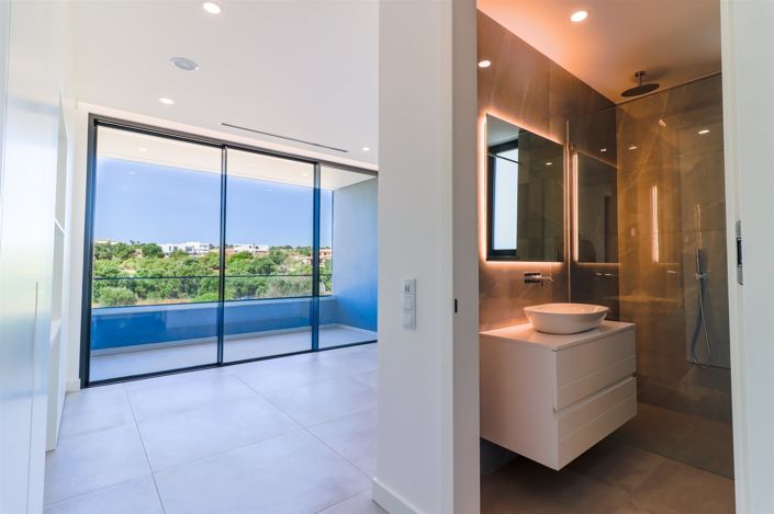Image No.43-4 Bed House for sale