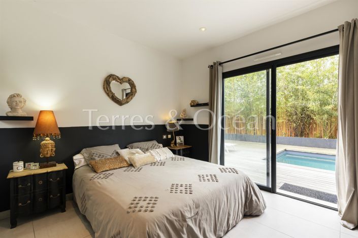 Image No.14-4 Bed House for sale