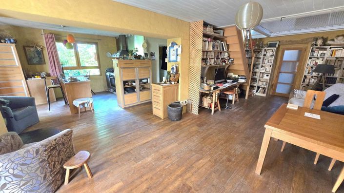 Image No.6-4 Bed House for sale