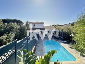 1 - Cavalaire-sur-Mer, House