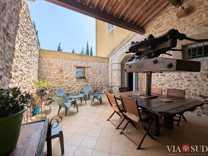 Image No.9-4 Bed Property for sale