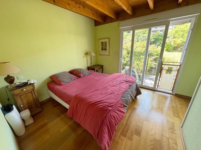 Image No.10-3 Bed House for sale