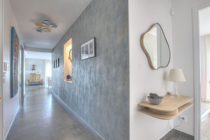 Image No.8-3 Bed Apartment for sale