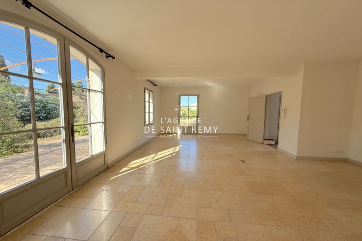 Image No.6-3 Bed House for sale