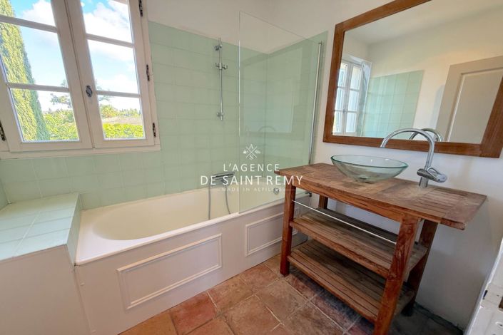 Image No.8-3 Bed House for sale