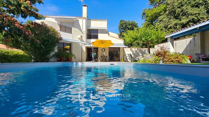 Image No.1-6 Bed House for sale