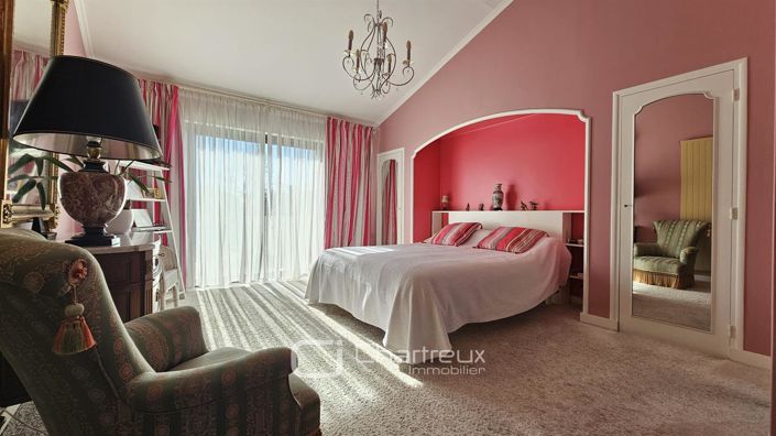 Image No.15-6 Bed House for sale