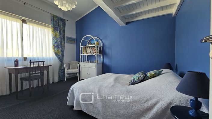 Image No.19-6 Bed House for sale