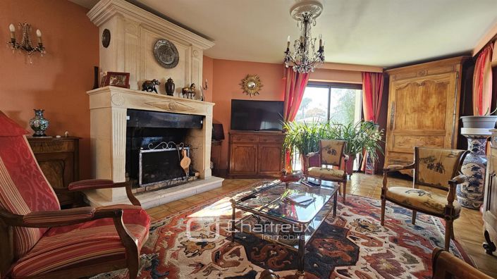 Image No.5-6 Bed House for sale