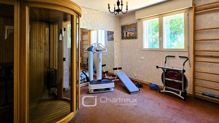 Image No.17-5 Bed House for sale