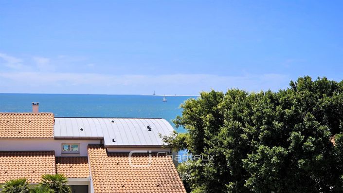 Image No.4-5 Bed House for sale