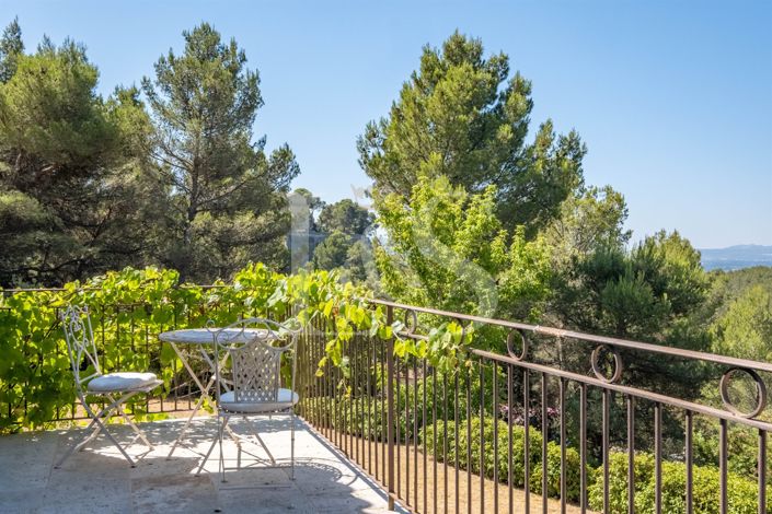 Image No.11-4 Bed House for sale