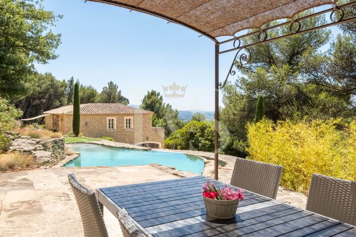 Image No.17-4 Bed House for sale