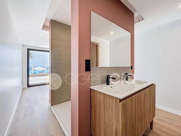 Image No.12-3 Bed Apartment for sale