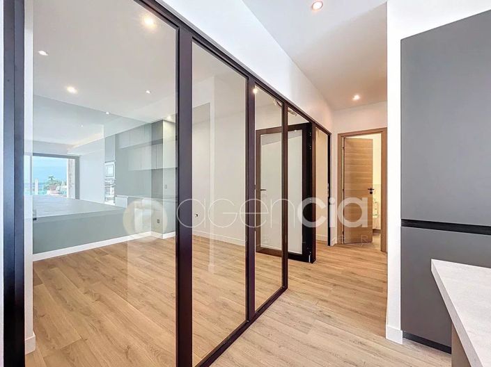 Image No.8-3 Bed Apartment for sale