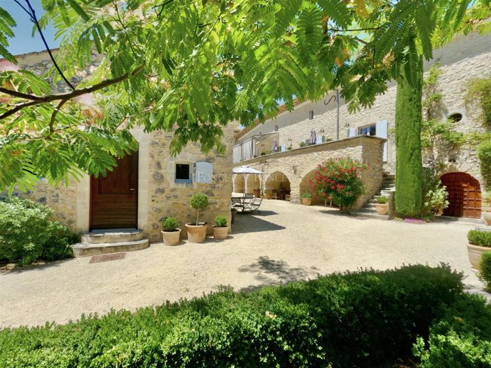 Image No.2-Maison de 9 chambres à vendre à Barjac