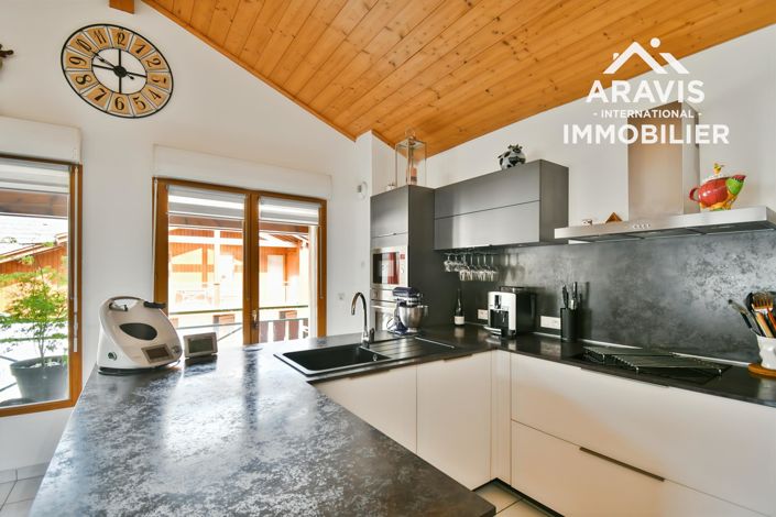 Image No.8-3 Bed Apartment for sale