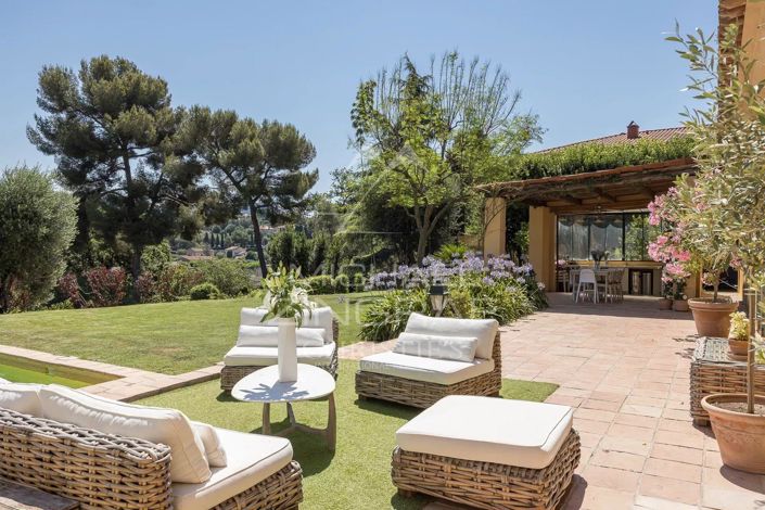 Image No.4-5 Bed House for sale