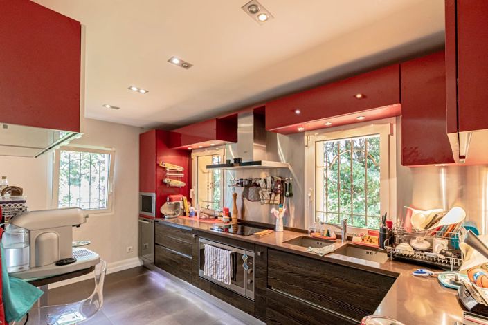 Image No.17-3 Bed House for sale