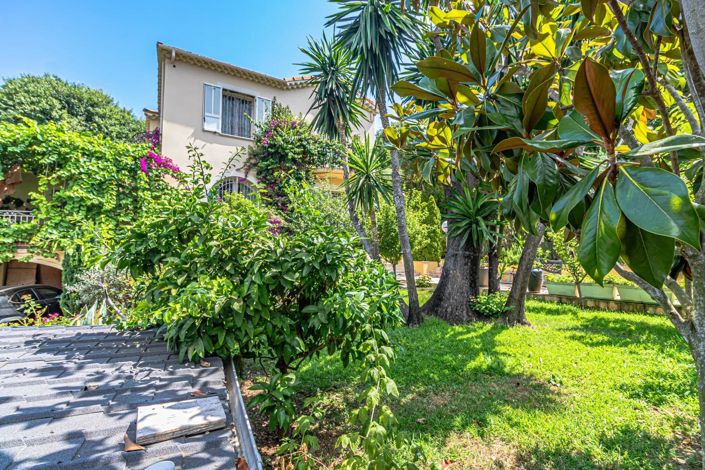 Image No.8-3 Bed House for sale