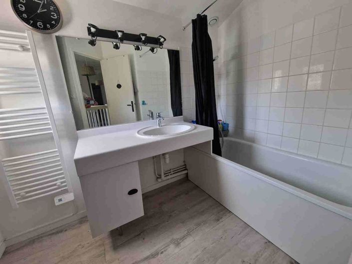 Image No.6-4 Bed House for sale