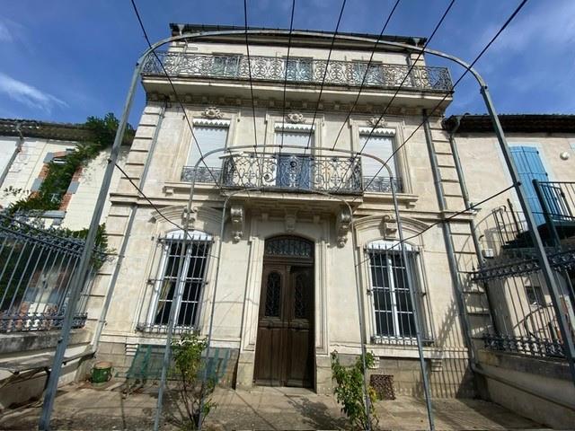 Image No.1-7 Bed House for sale