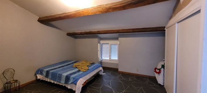 Image No.6-5 Bed House for sale