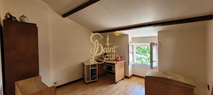 Image No.8-5 Bed House for sale