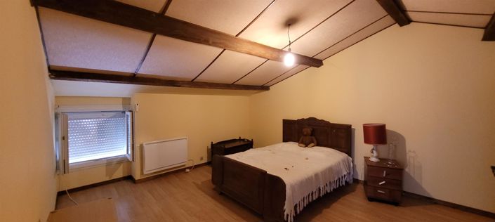 Image No.9-5 Bed House for sale