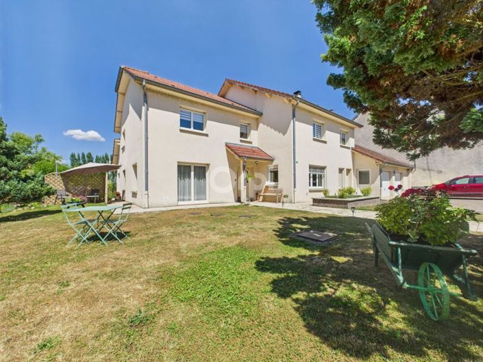 Image No.1-6 Bed House for sale
