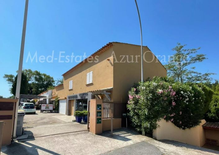 Image No.3-4 Bed House for sale