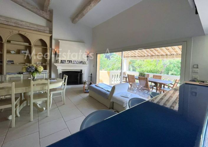 Image No.7-4 Bed House for sale