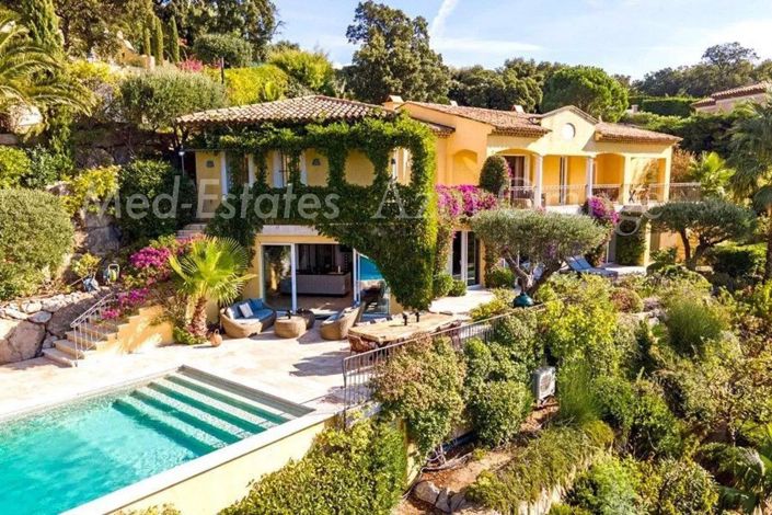 Image No.5-Maison de 5 chambres à vendre à Sainte-Maxime