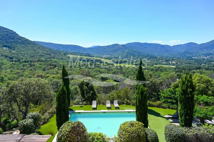 Image No.1-6 Bed House for sale