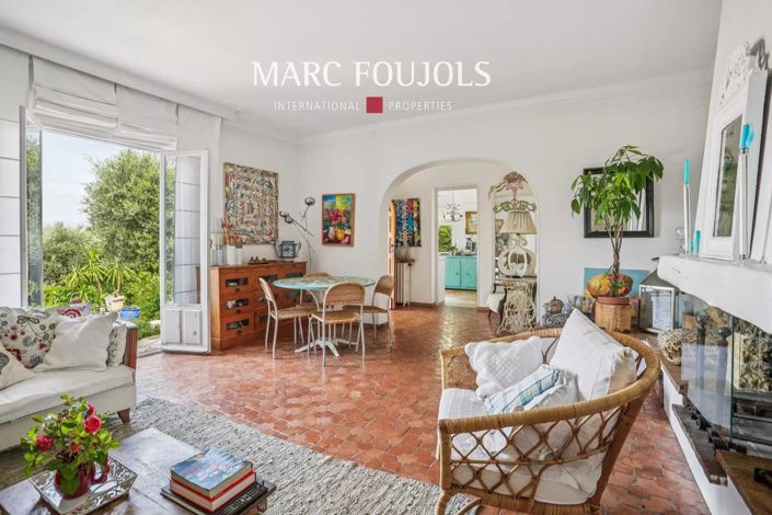 Image No.4-2 Bed House for sale