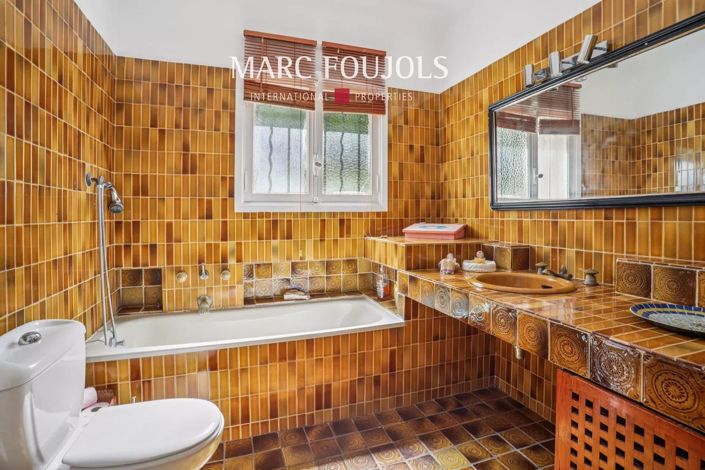 Image No.6-2 Bed House for sale