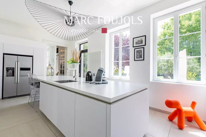 Image No.9-10 Bed House for sale