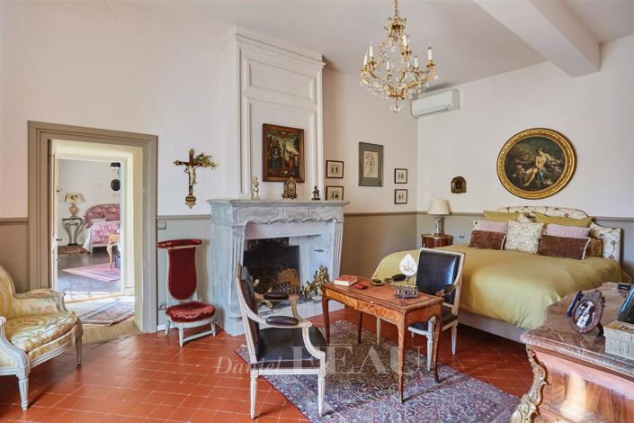 Image No.12-5 Bed House for sale