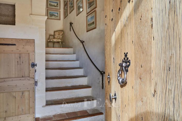 Image No.3-5 Bed House for sale