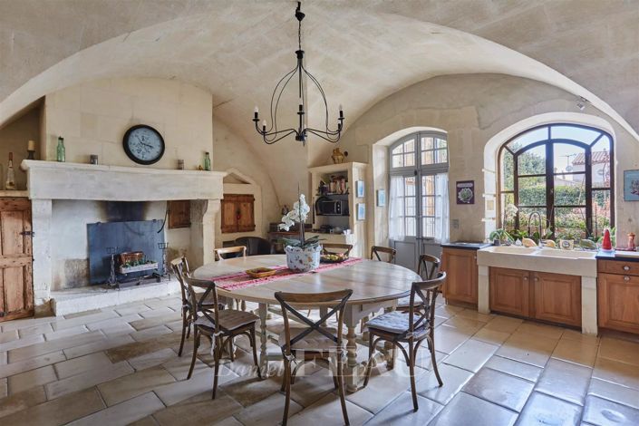 Image No.6-5 Bed House for sale