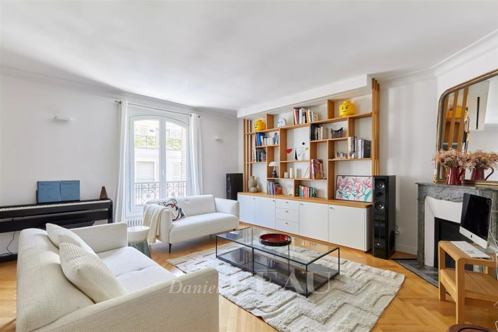 Image No.1-Appartement de 4 chambres à vendre à Paris